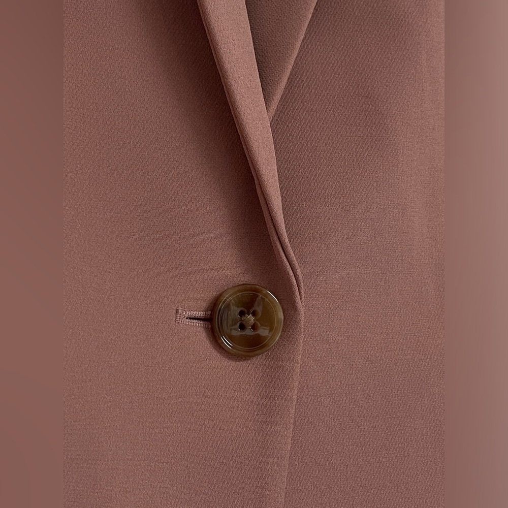 Express Women's Blush Pink Suit Jacket - Picture 4 of 7